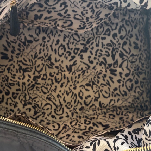 Black Quilted Duffle Bag - Picture 3 of 3